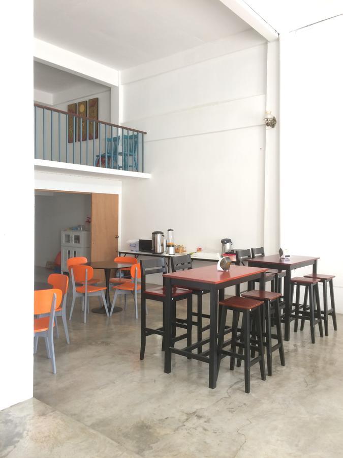 Albergue Siri Krabi town Exterior foto
